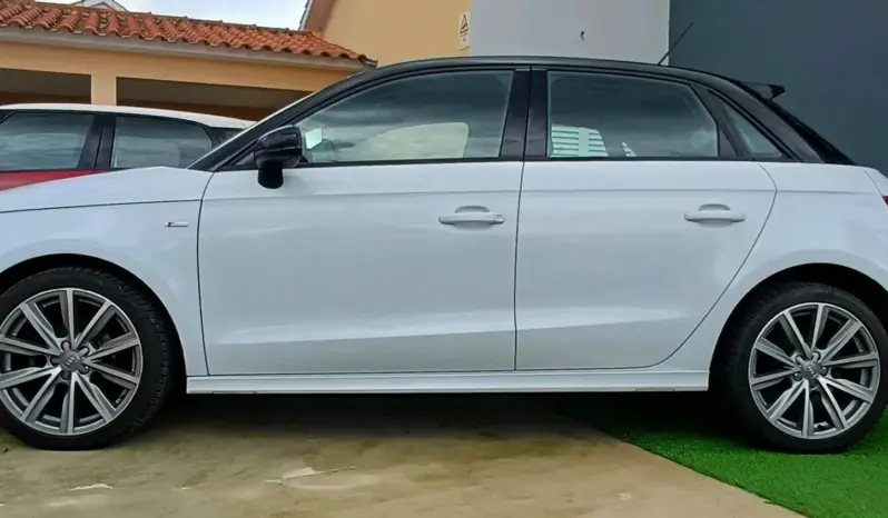 
A1 Sportback 1.6 TDi S-line full									