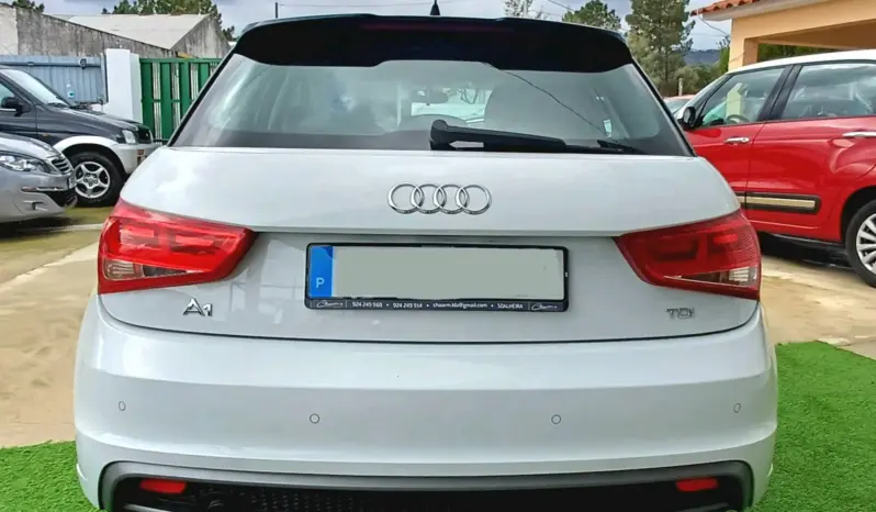 
A1 Sportback 1.6 TDi S-line full									