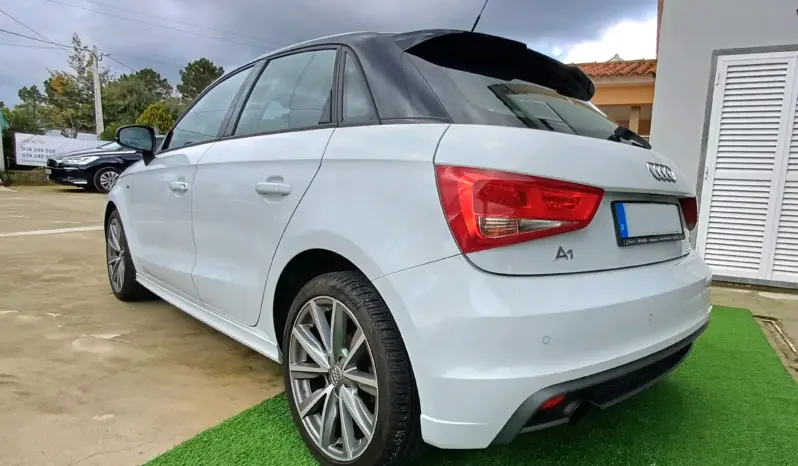 
A1 Sportback 1.6 TDi S-line full									