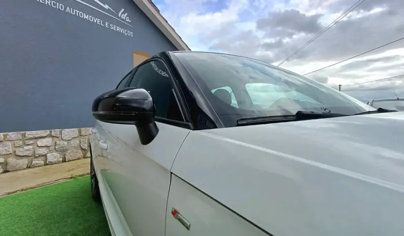 
A1 Sportback 1.6 TDi S-line full									