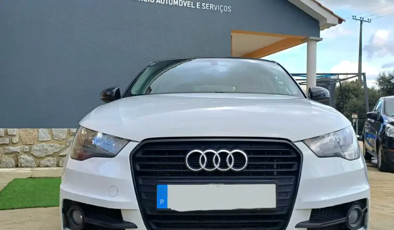 
A1 Sportback 1.6 TDi S-line full									