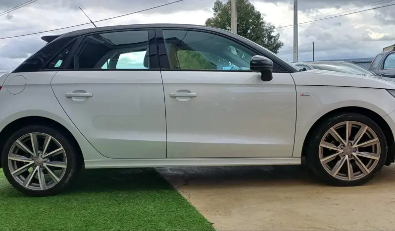 
A1 Sportback 1.6 TDi S-line full									