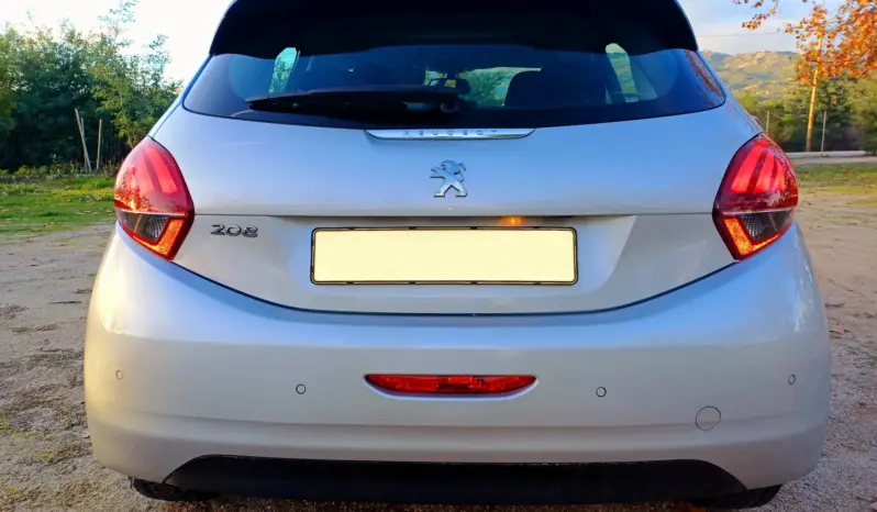 
Peugeot 208 1.6 BlueHDi Style full									