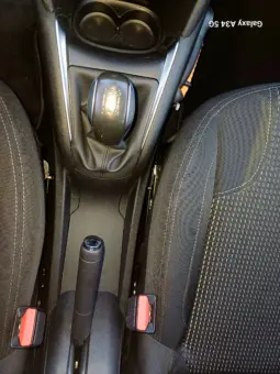 
Peugeot 208 1.6 BlueHDi Style full									