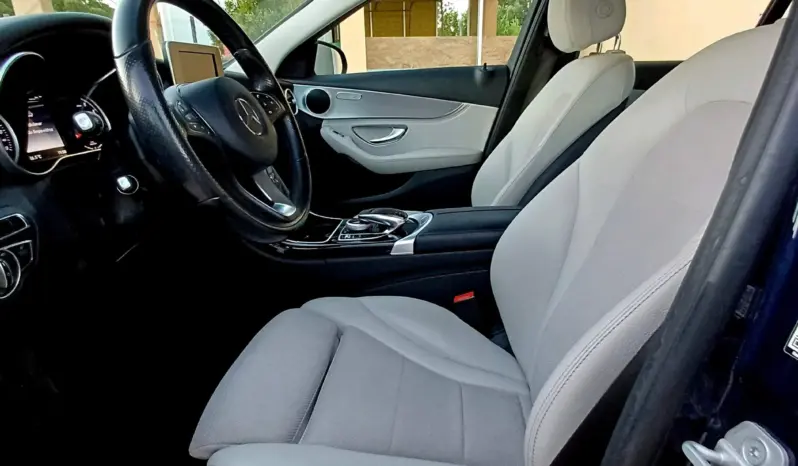 
Mercedes Benz C 350 e T 7G-TRONIC Avantgarde full									