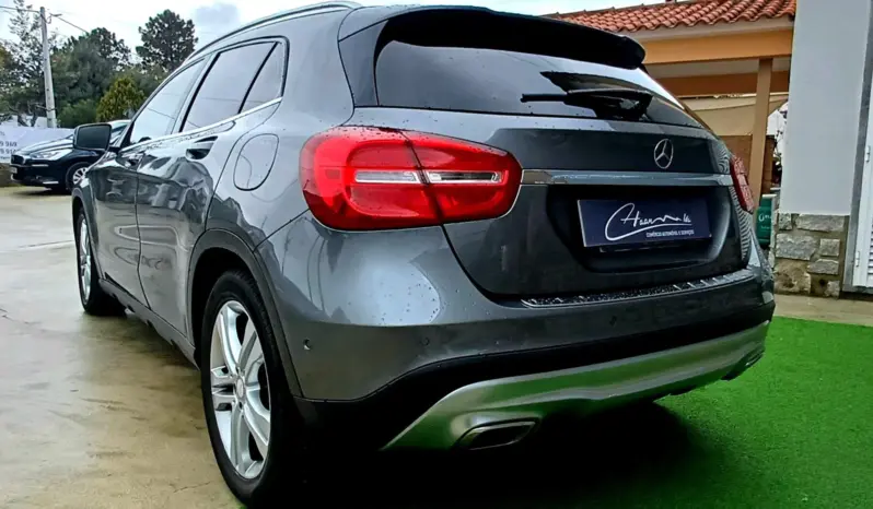 
Mercedes Benz GLA 200 CDI AMG Line Aut. full									
