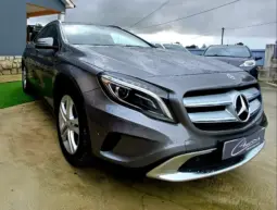 
Mercedes Benz GLA 200 CDI AMG Line Aut. full									