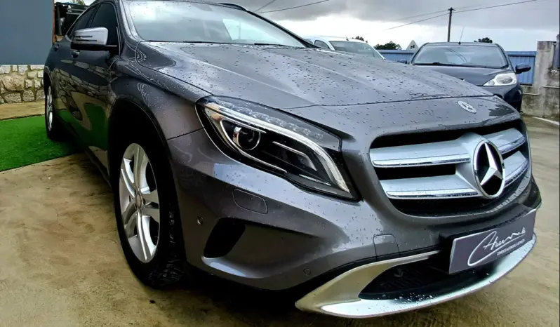 
Mercedes Benz GLA 200 CDI AMG Line Aut. full									
