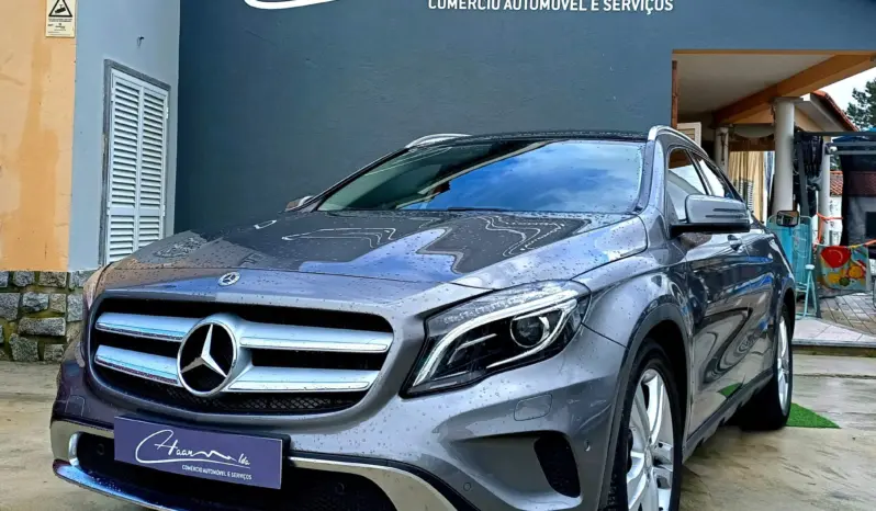 
Mercedes Benz GLA 200 CDI AMG Line Aut. full									