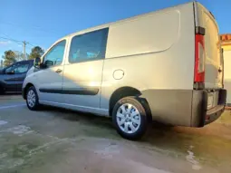 Peugeot Expert Outro full