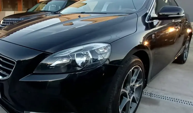 
Volvo V40 D2 Ocean Race full									