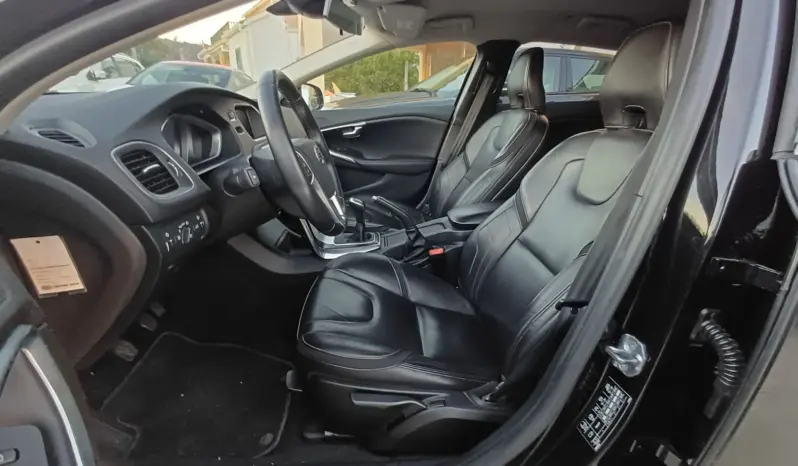 
Volvo V40 D2 Ocean Race full									