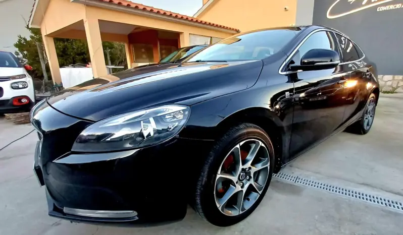 
Volvo V40 D2 Ocean Race full									