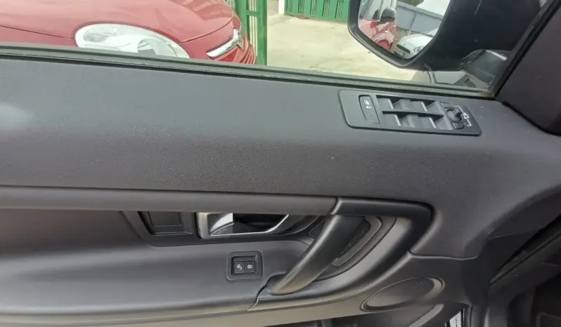 
Land Rover Discovery Sport 2.0 TD4 SE full									