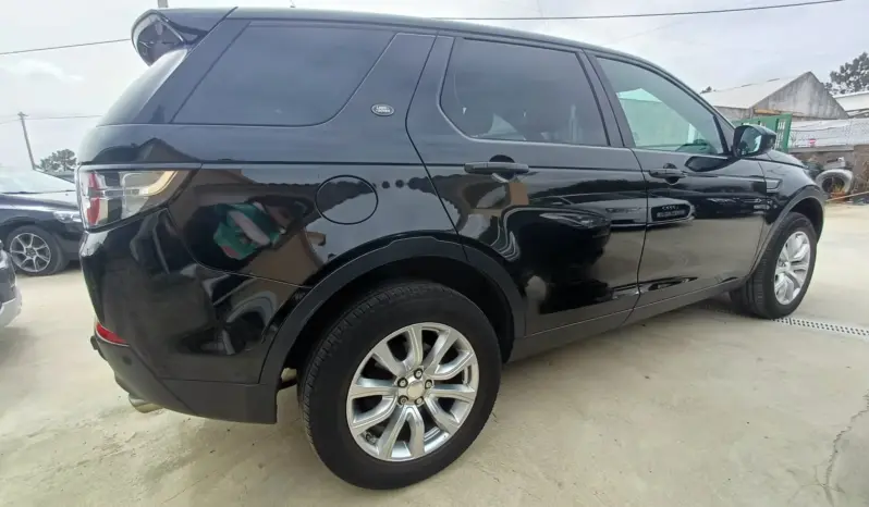 
Land Rover Discovery Sport 2.0 TD4 SE full									