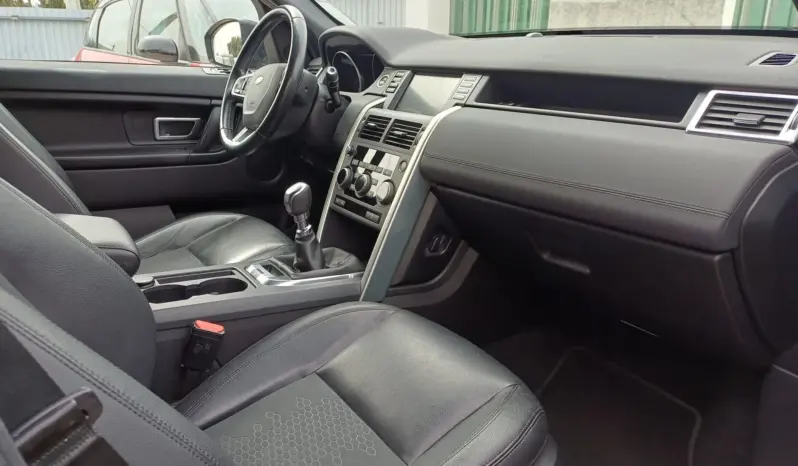 
Land Rover Discovery Sport 2.0 TD4 SE full									
