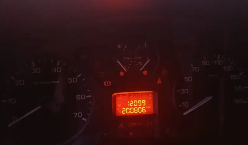 
Peugeot Partner 1.6 e-HDi L1 full									