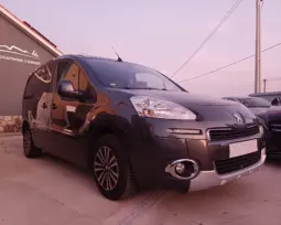 
Peugeot Partner 1.6 e-HDi L1 full									