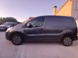 
Peugeot Partner 1.6 e-HDi L1 full									